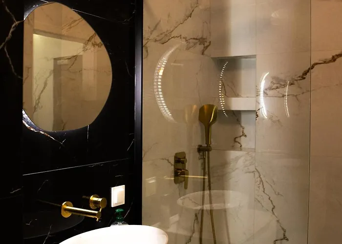 Luksusowy W Centrum Gdanska דירה גדנסק